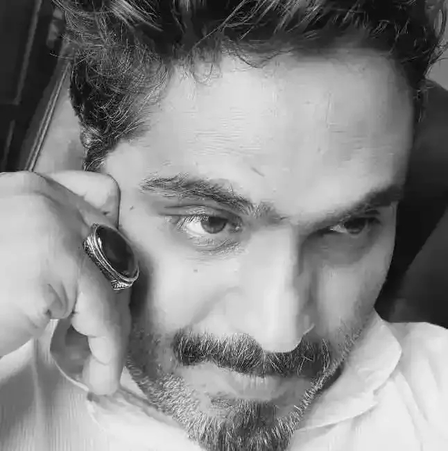 A Visionary CEO Leading Private Software House - Cloud Lab